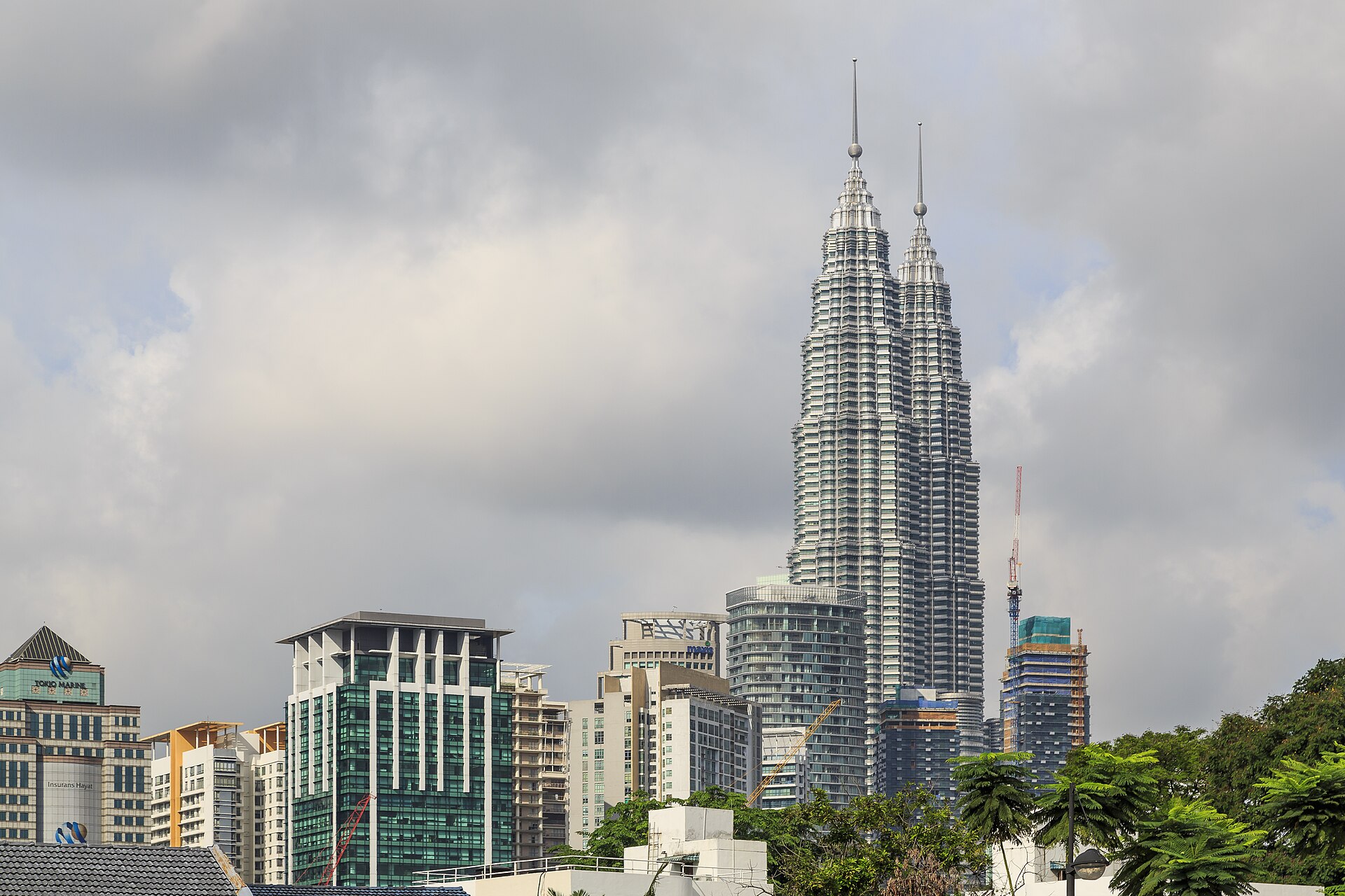 Petronas Twin Towers, Kuala Lumpur skyline